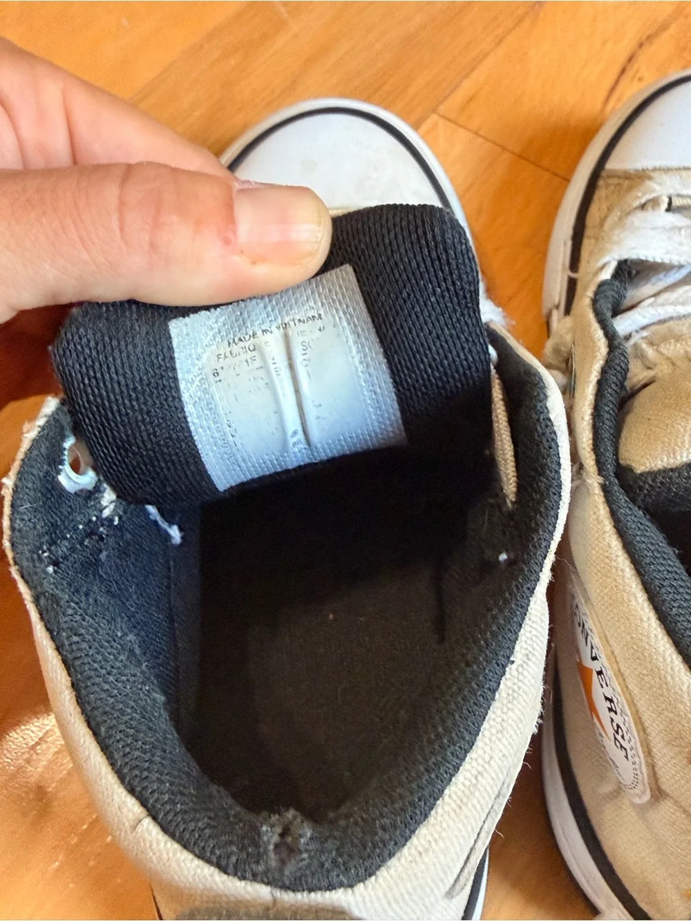 Converse All Star Kids off white Canvas Sneakers